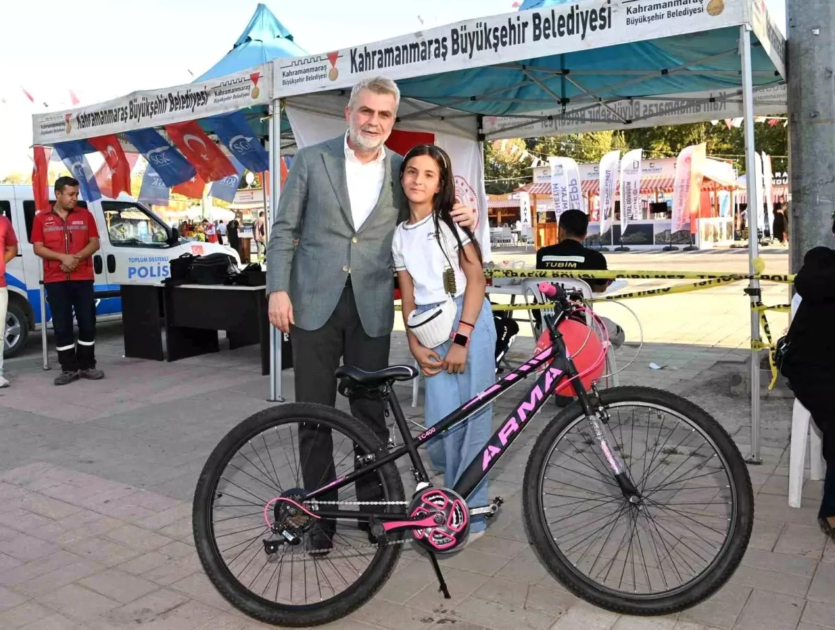 kahramanmarasta 170 yetim cocuga ilk bisikletleri hediye edildi yNQnAYBm