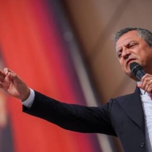 ozgur ozel gizli pazarlik yapilmamasi icin oradayiz q1qakzOA