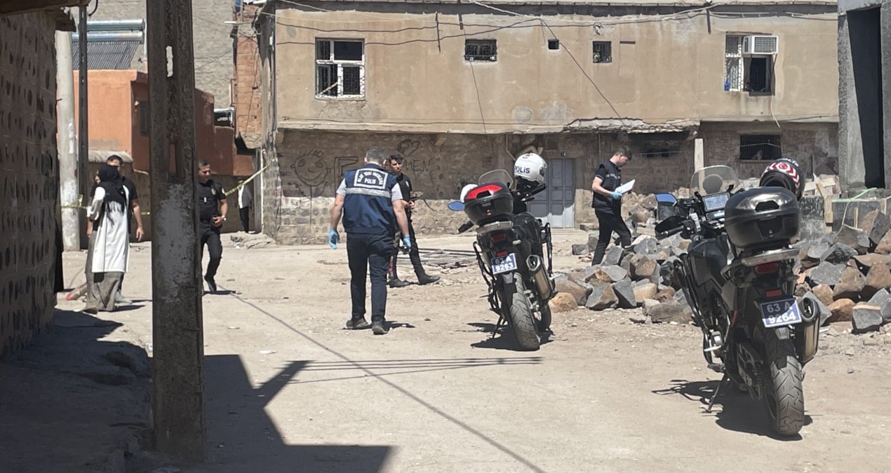 siverekte silahli ve bicakli kavga 2 yarali 3 gozalti 9qRaluWi