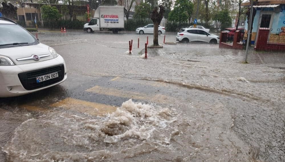 aydina kuvvetli yagis uyarisi rxOn9dqv