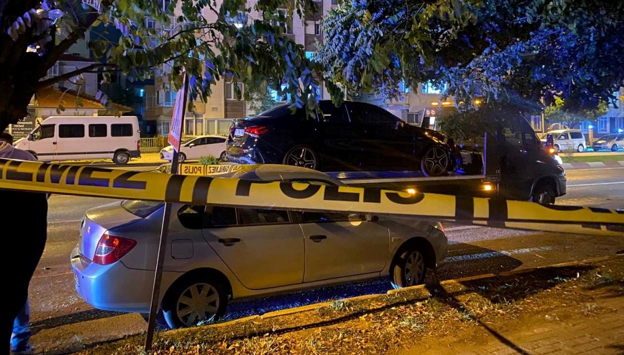 kirklarelinde otomobilin carptigi yaya oldu UMU5Fpts