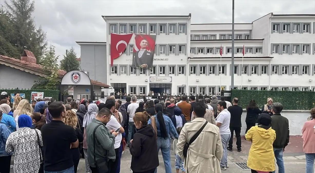 sakarya ve cevre illerde ogrenciler yaz tatilinin ardindan okullarina kavustu mhf21FGs