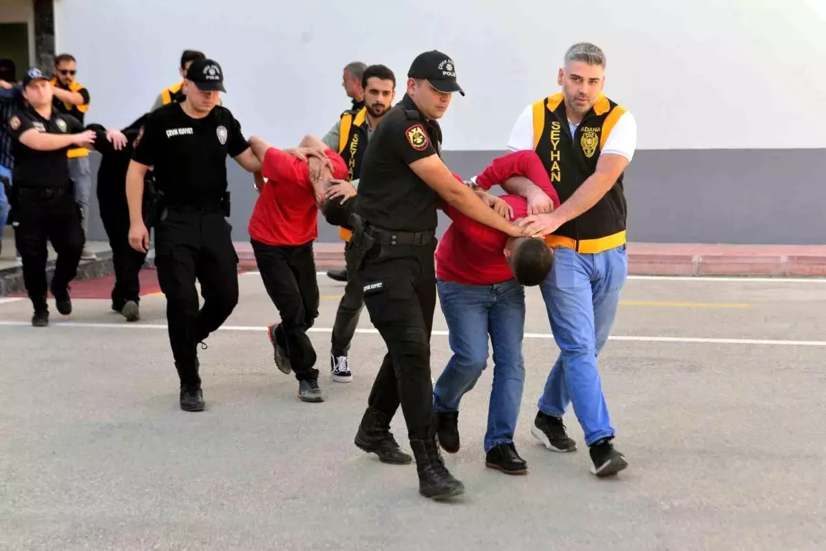 adanada harac isteyen cete kursunladi 3BnM6uEP.jpg