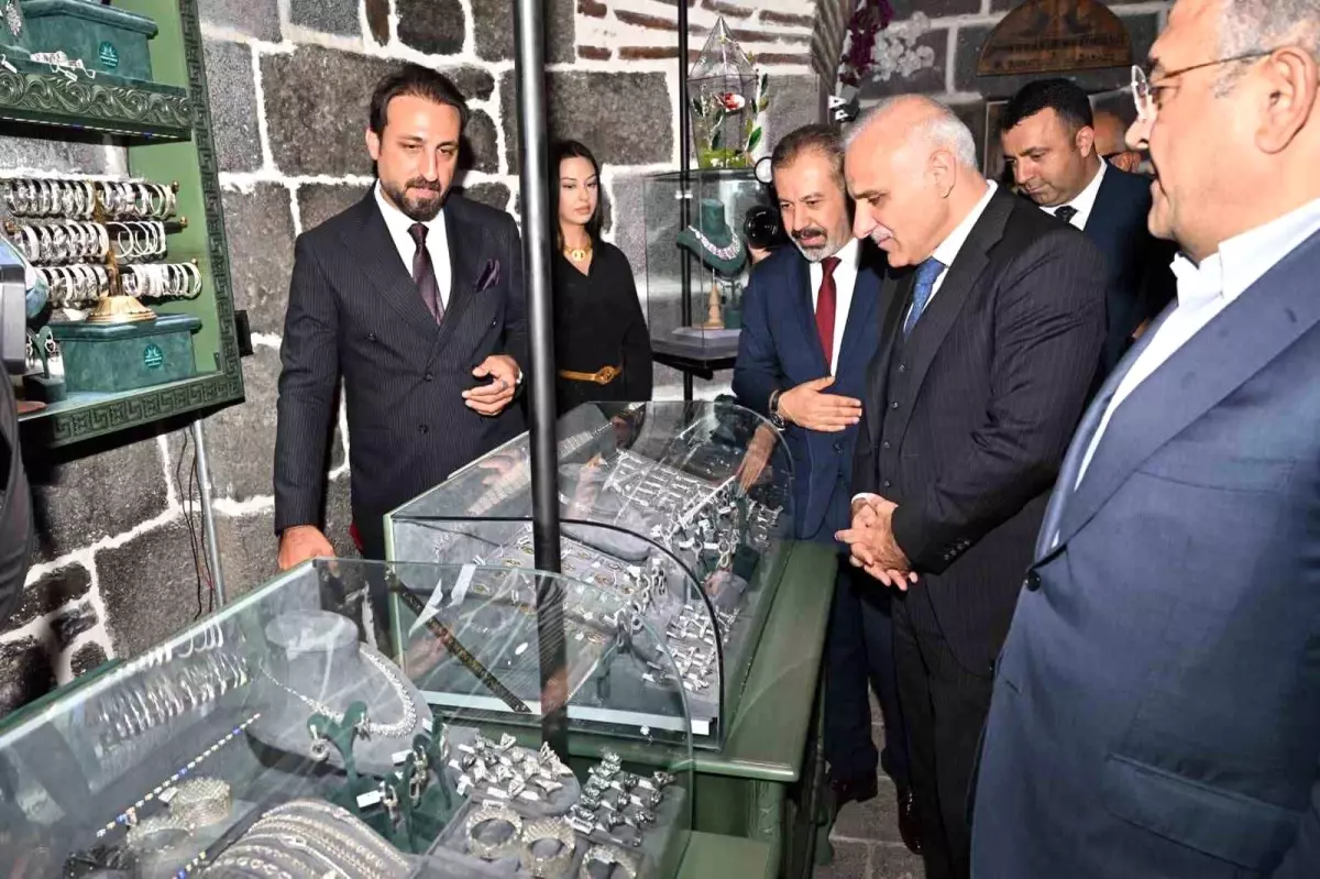 diyarbakir hasirevi ve el sanatlari atolyesi acildi cF61Qkf7.jpg