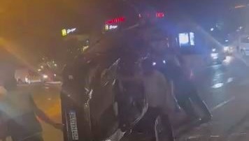 diyarbakirda otomobil takla atti 1 yarali OjsbbPbt.jpg