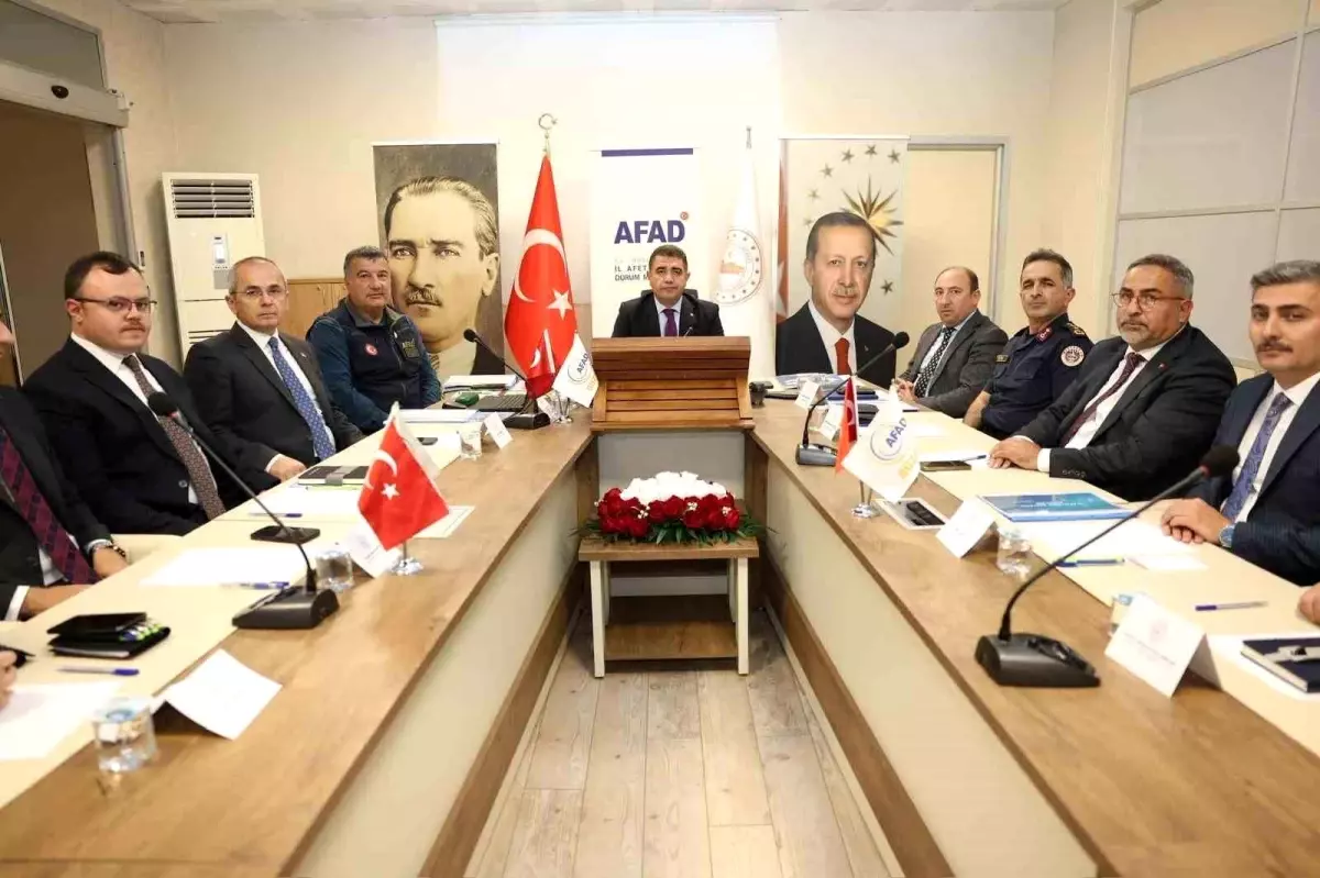 duzcede afet riski azaltma plani toplantisi duzenlendi MIj7gGfN