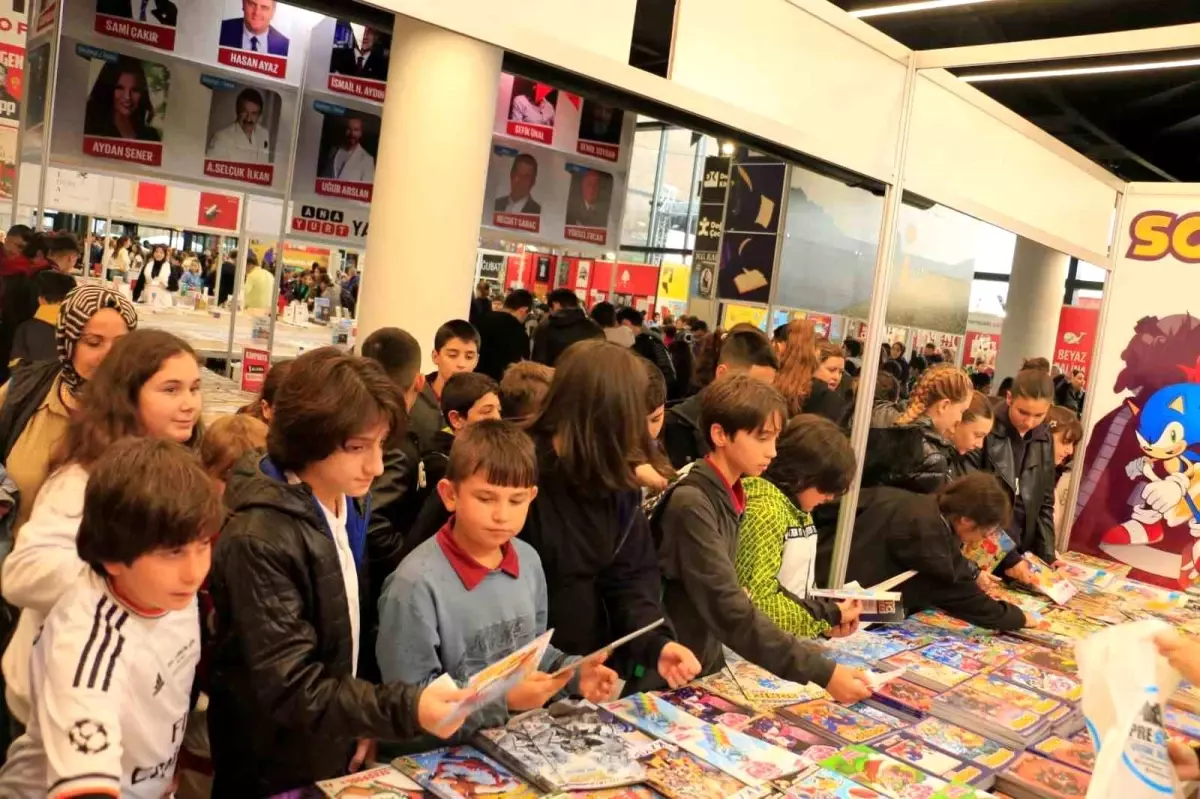 kocaeli kitap fuarinda cizgi roman heyecani UhyuSFLG