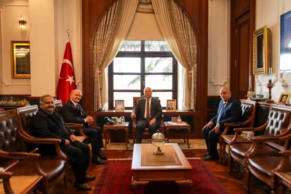 duzce heyeti trabzonda onemli ziyaretlerde bulundu gUm4HMAQ.jpg